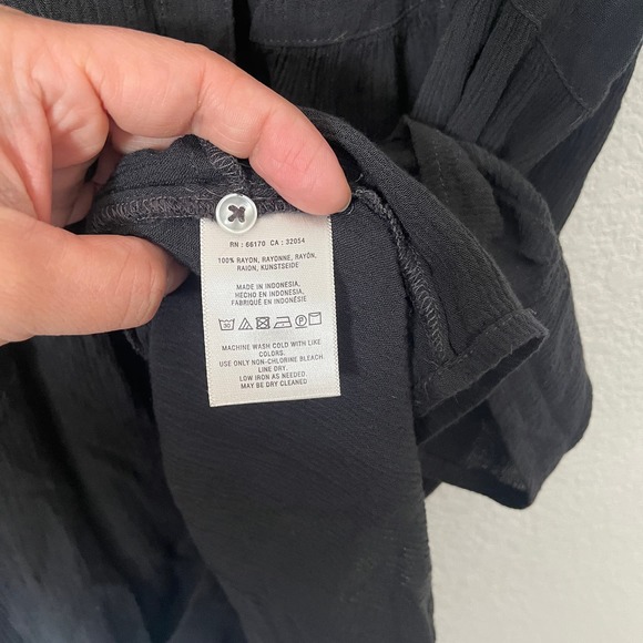 Anthropologie Vanessa Virginia gauze tunic top in black - Picture 8 of 11